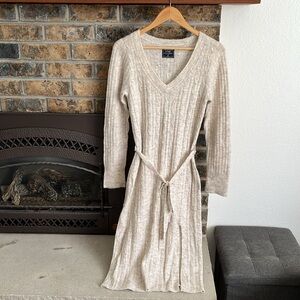 Abercrombie Long Sleeve Tie Waist Cable Knit Sweater Dress - Medium (Like New)